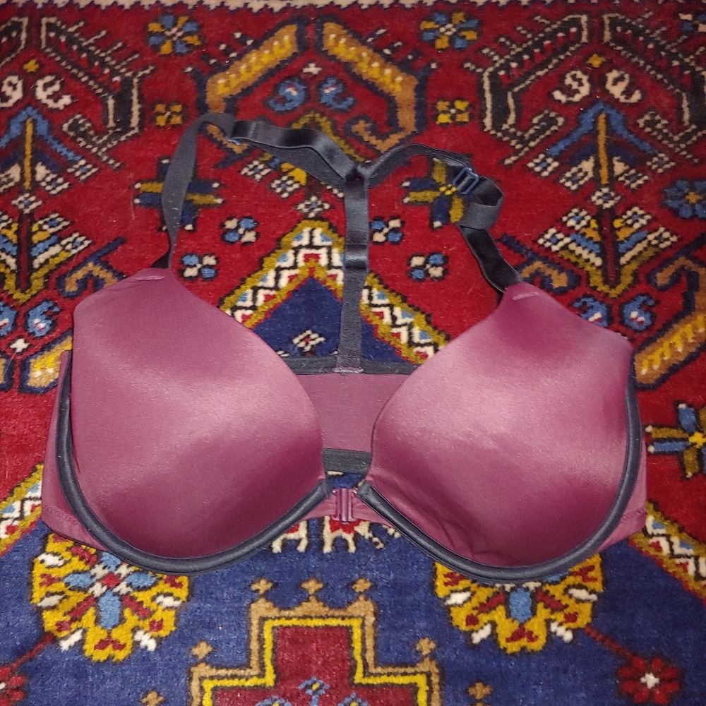 VS Pink T-Back Front Clasping Bra (34DD)